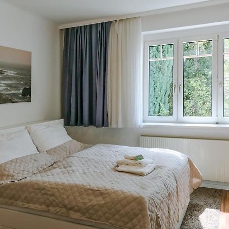 Ferienwohnung In Der Fussgaengerzone Gartenblick - Studio Apartment Eisenstadt Exterior photo